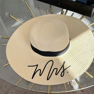 Mrs beach hat